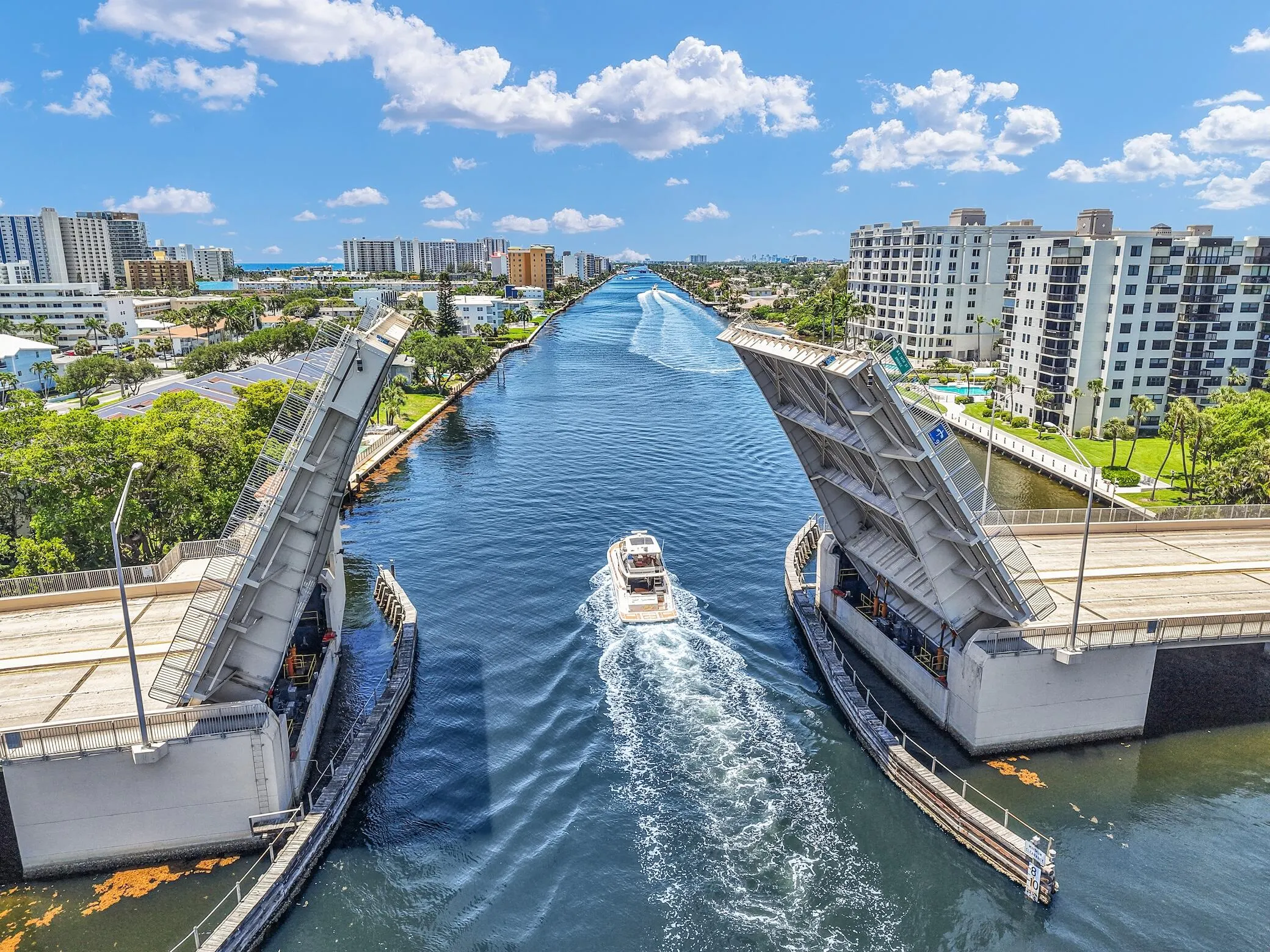 2880 NE 14TH ST Causeway #213