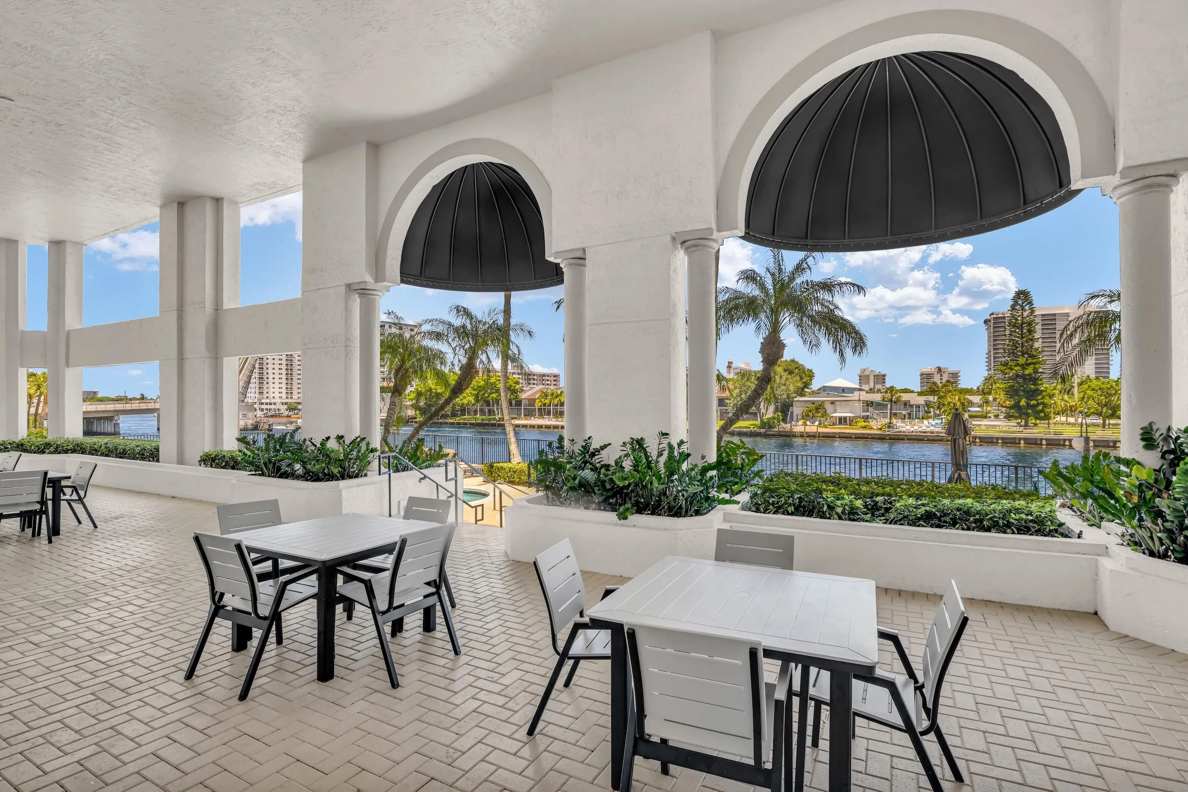 2880 NE 14TH ST Causeway #213