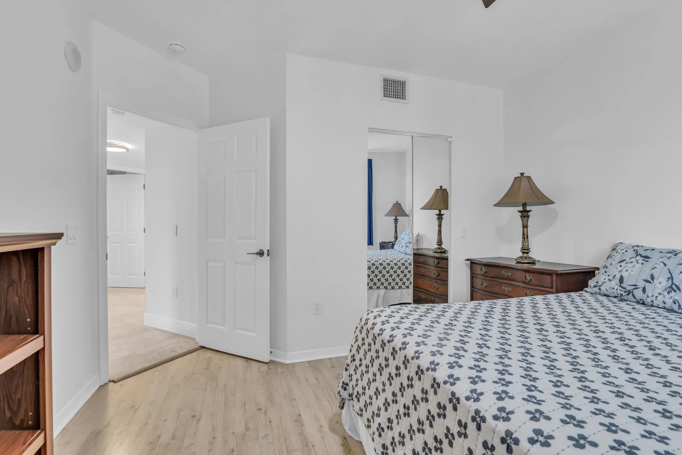 2880 NE 14TH ST Causeway #213
