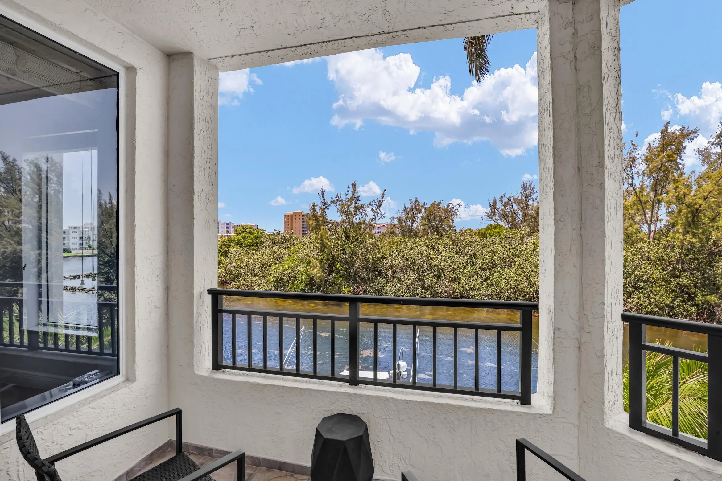 2880 NE 14TH ST Causeway #213