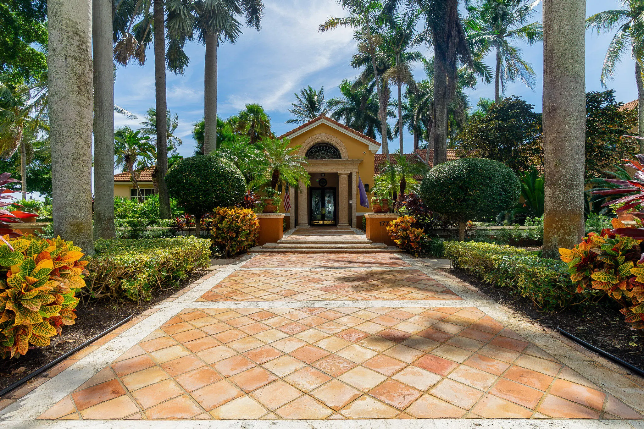 145 YACHT CLUB Way #109