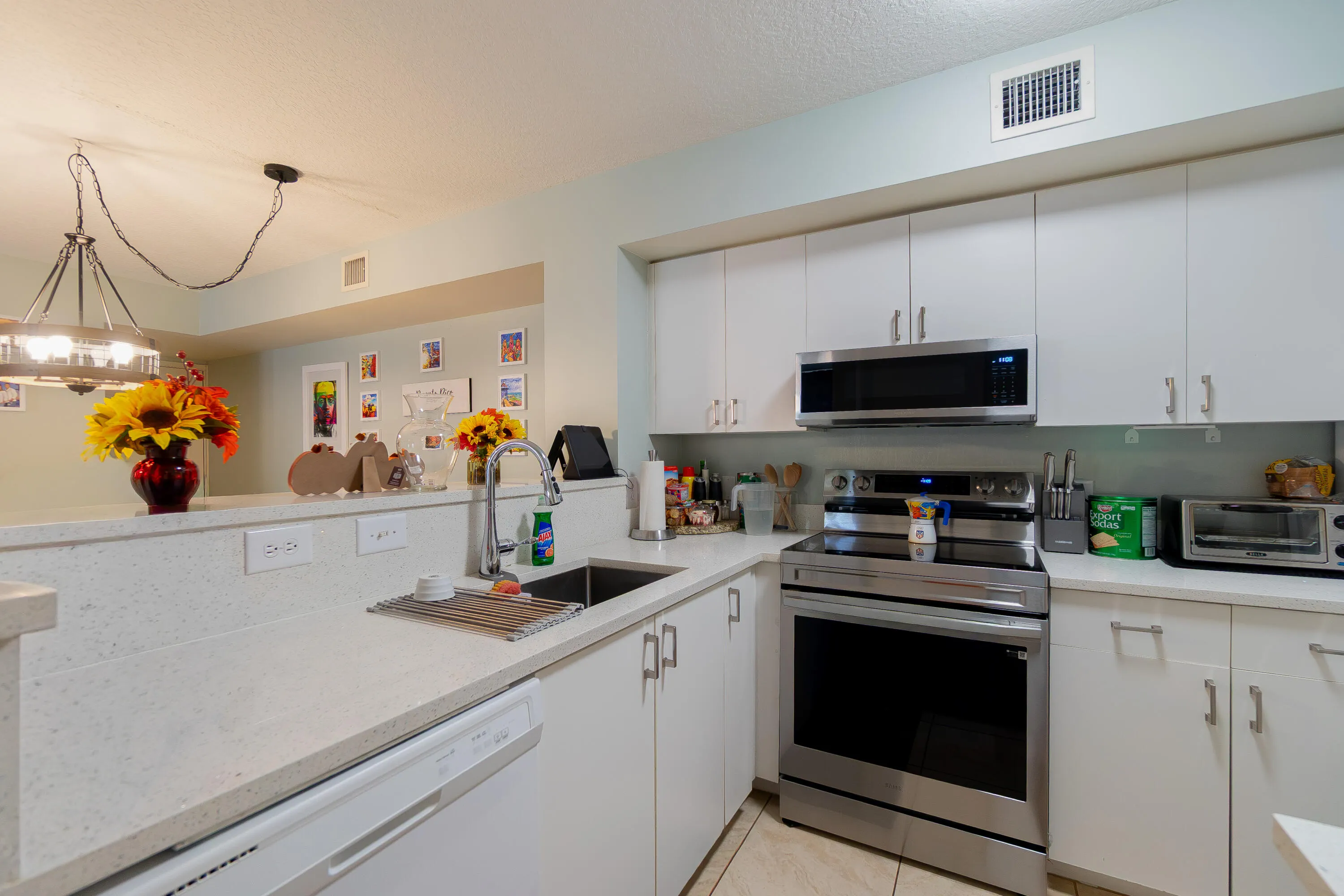 145 YACHT CLUB Way #109