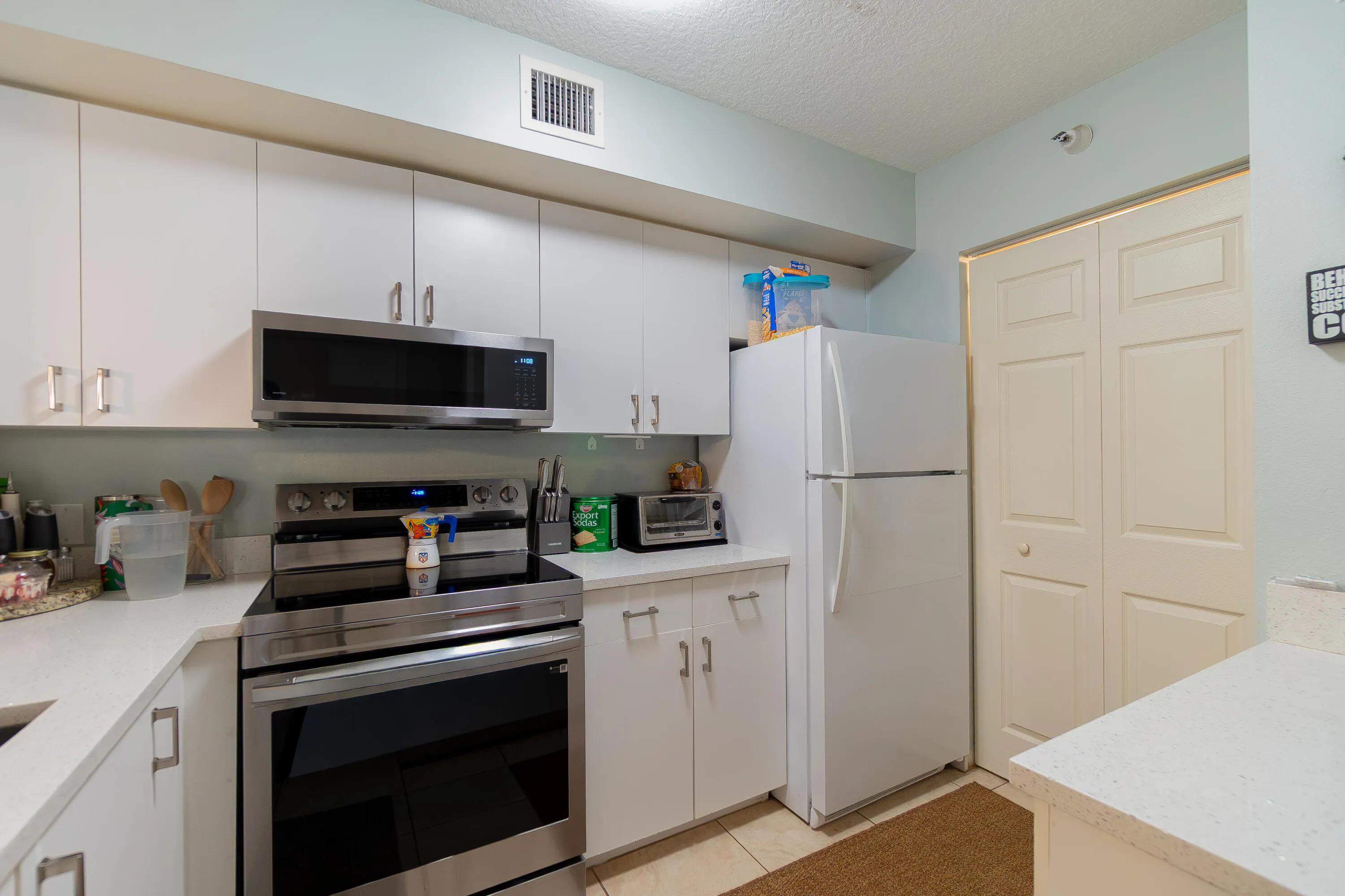 145 YACHT CLUB Way #109