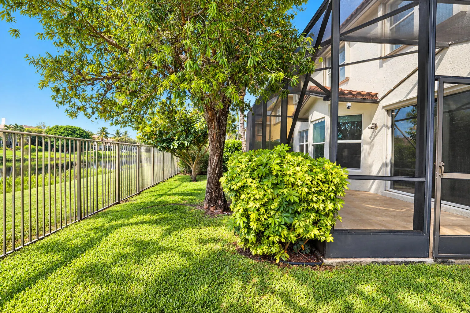5018 Nautica Lake Circle