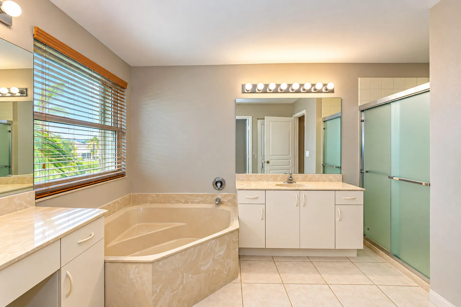 5018 Nautica Lake Circle
