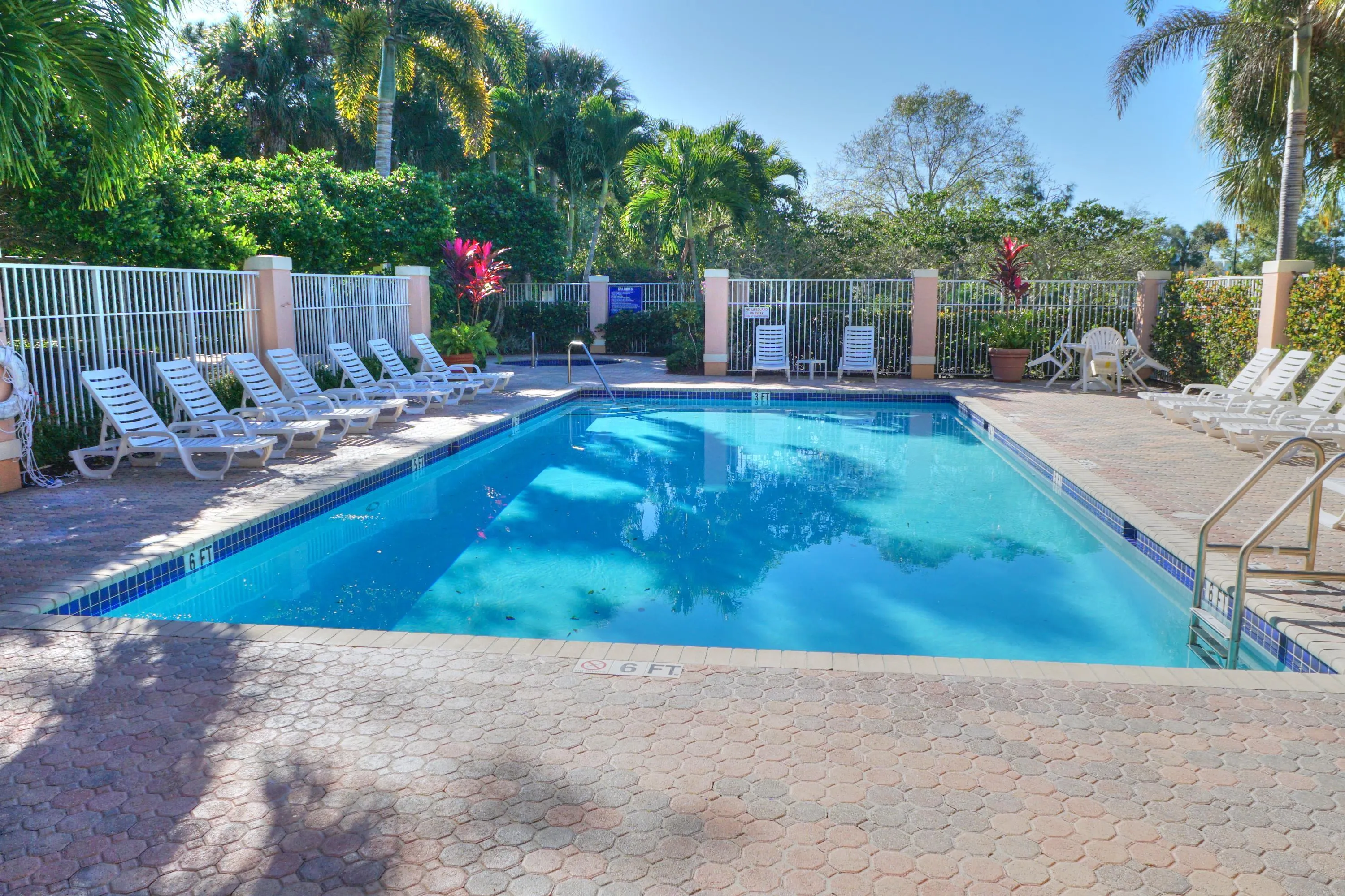 4784 Central Boulevard #15