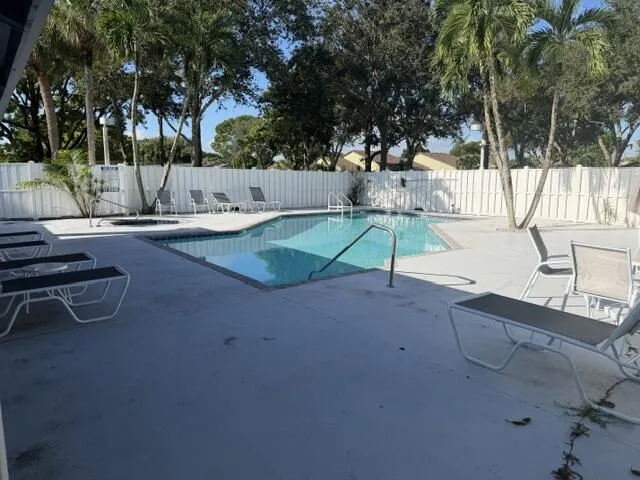 9770 NICKELS Boulevard #404
