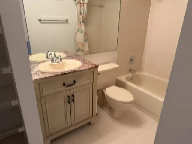 9770 NICKELS Boulevard #404