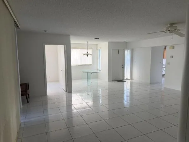 9770 NICKELS Boulevard #404
