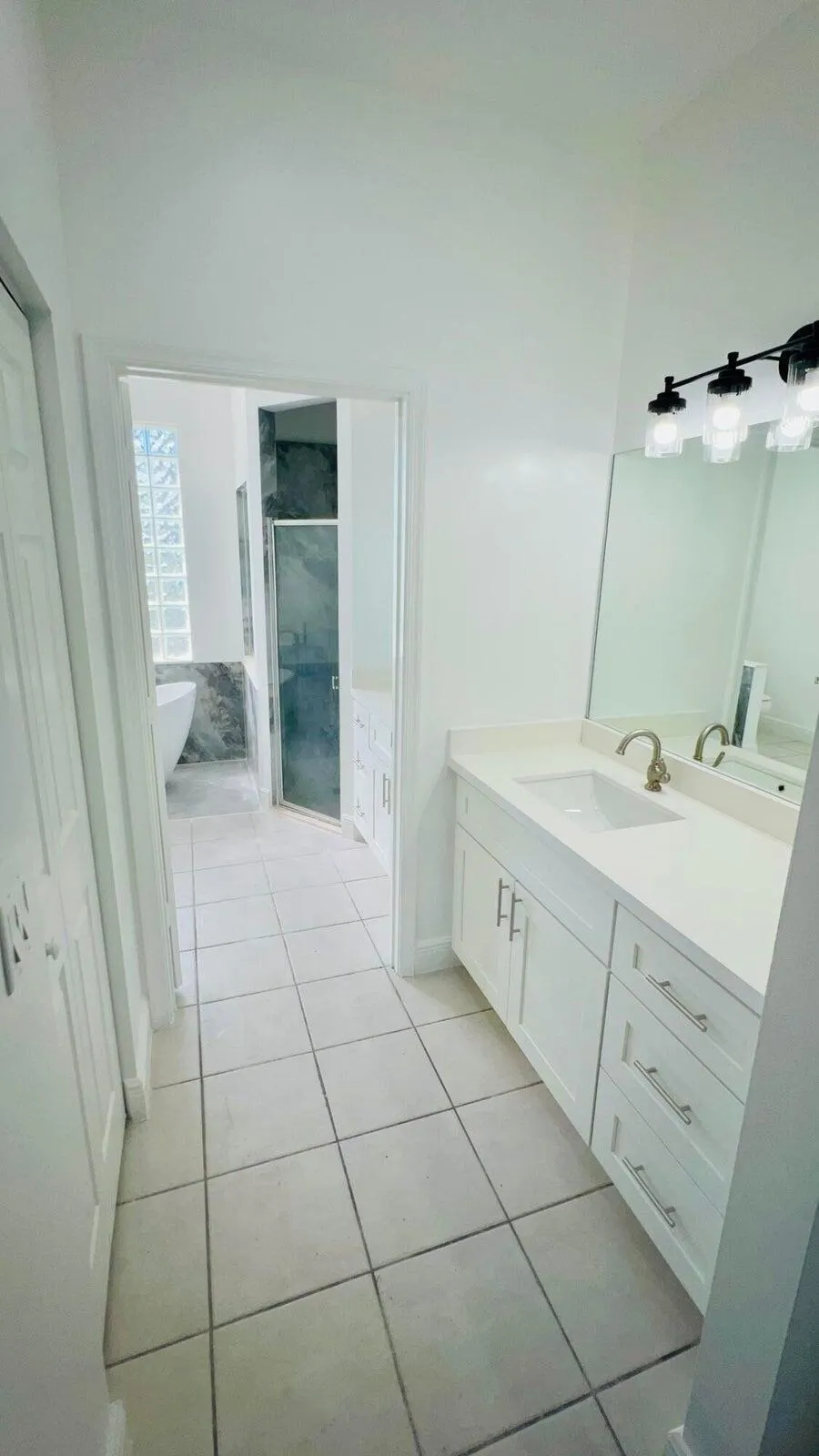 1196 Hatteras Circle