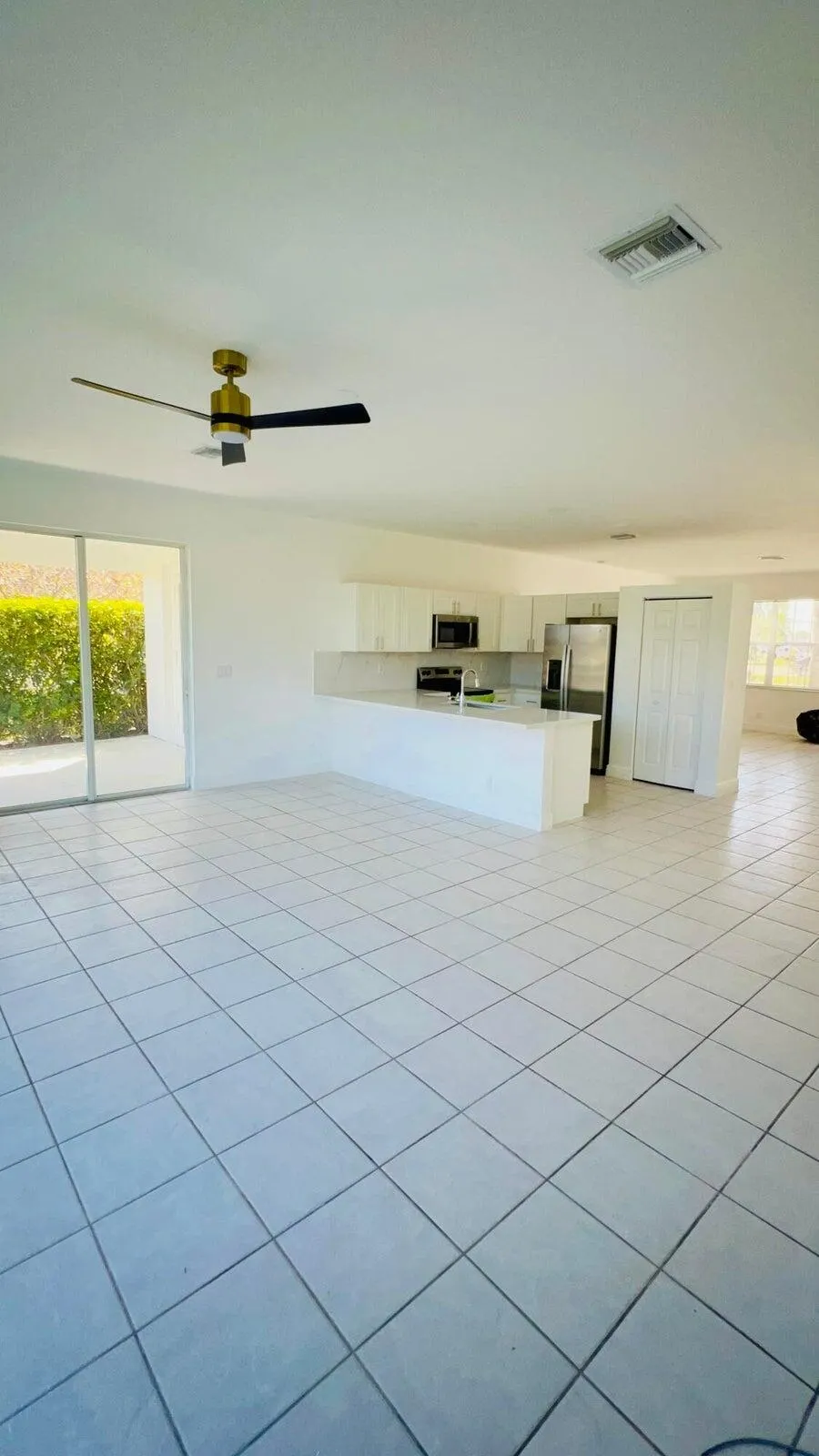 1196 Hatteras Circle