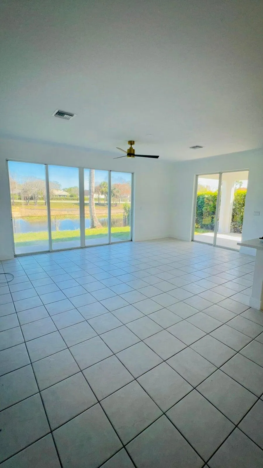 1196 Hatteras Circle