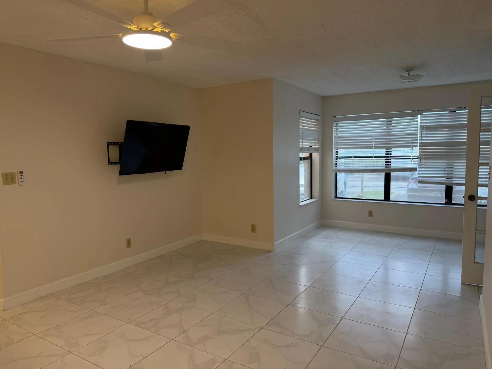 2926 S UNIVERSITY Drive #6105