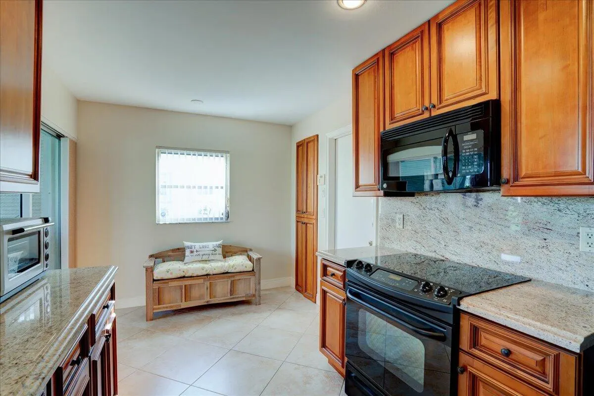 14315 AMAPOLA Drive