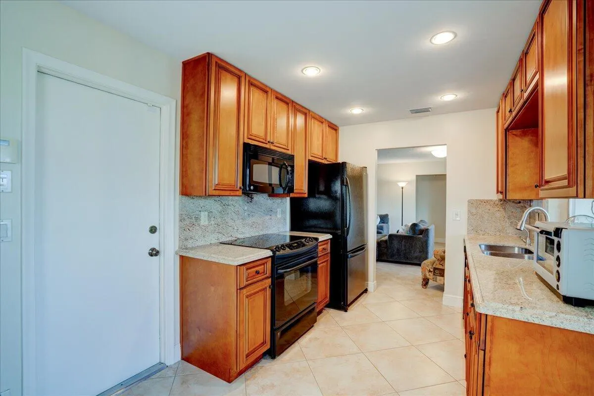 14315 AMAPOLA Drive