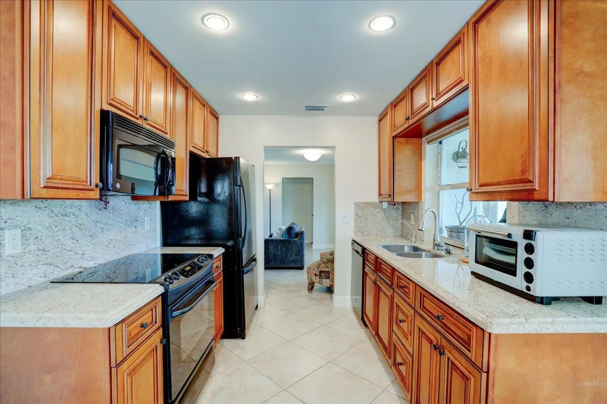14315 AMAPOLA Drive