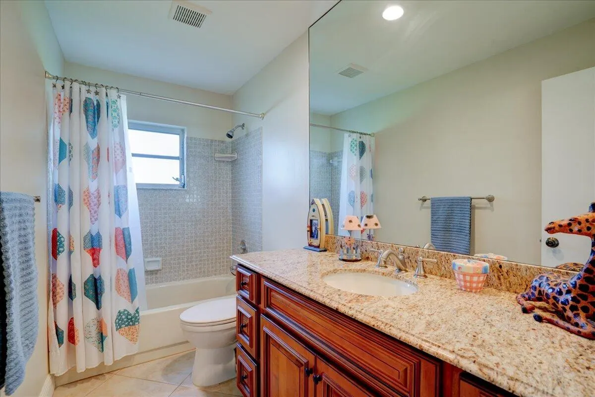 14315 AMAPOLA Drive