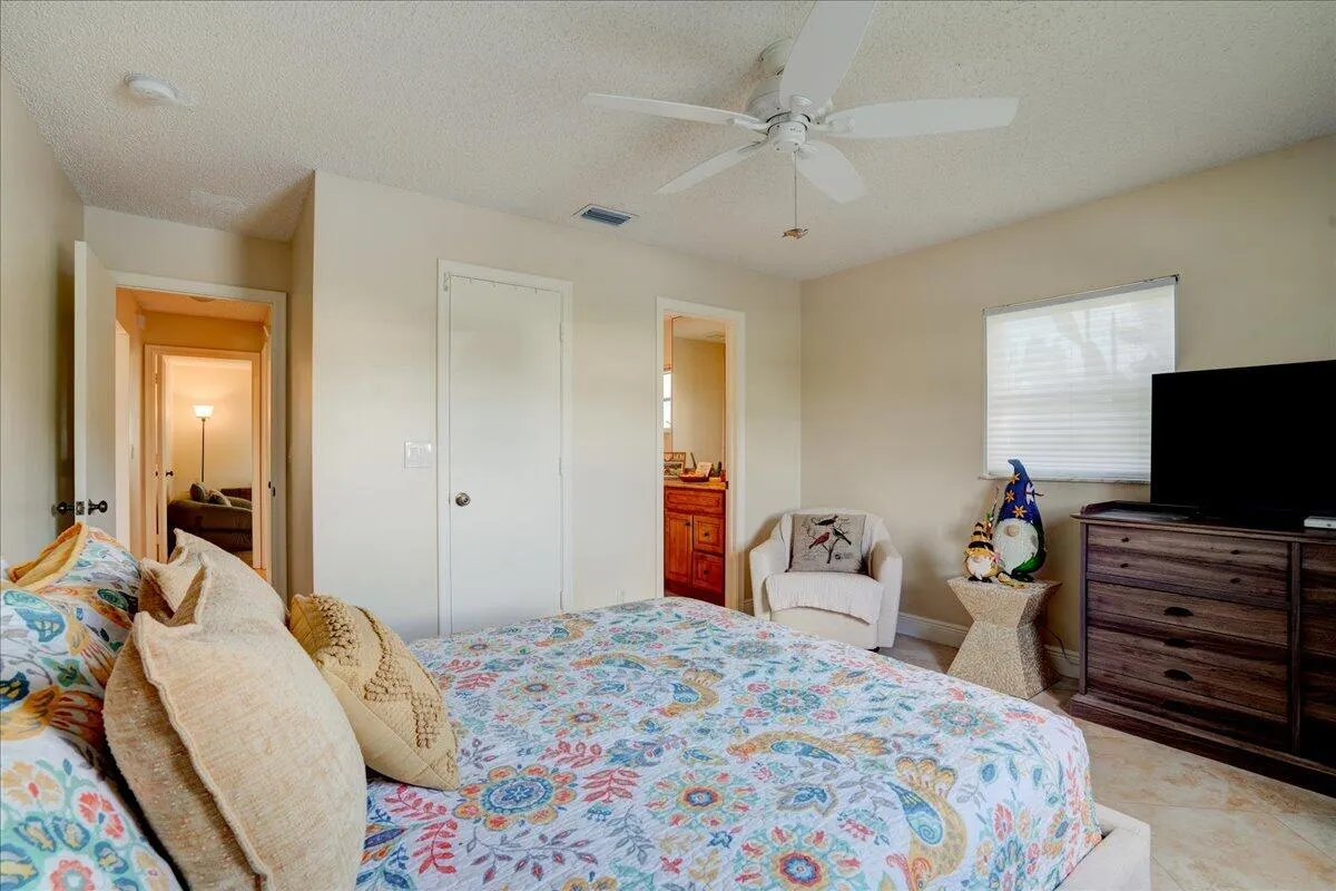 14315 AMAPOLA Drive