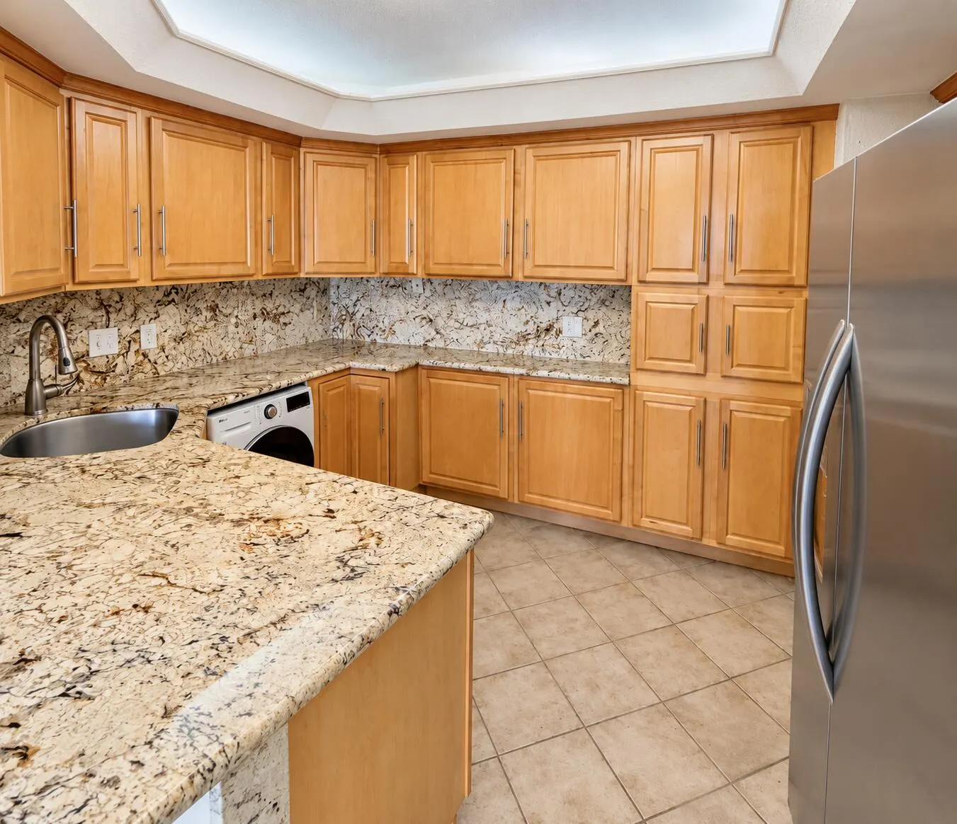3700 GALT OCEAN Drive #712