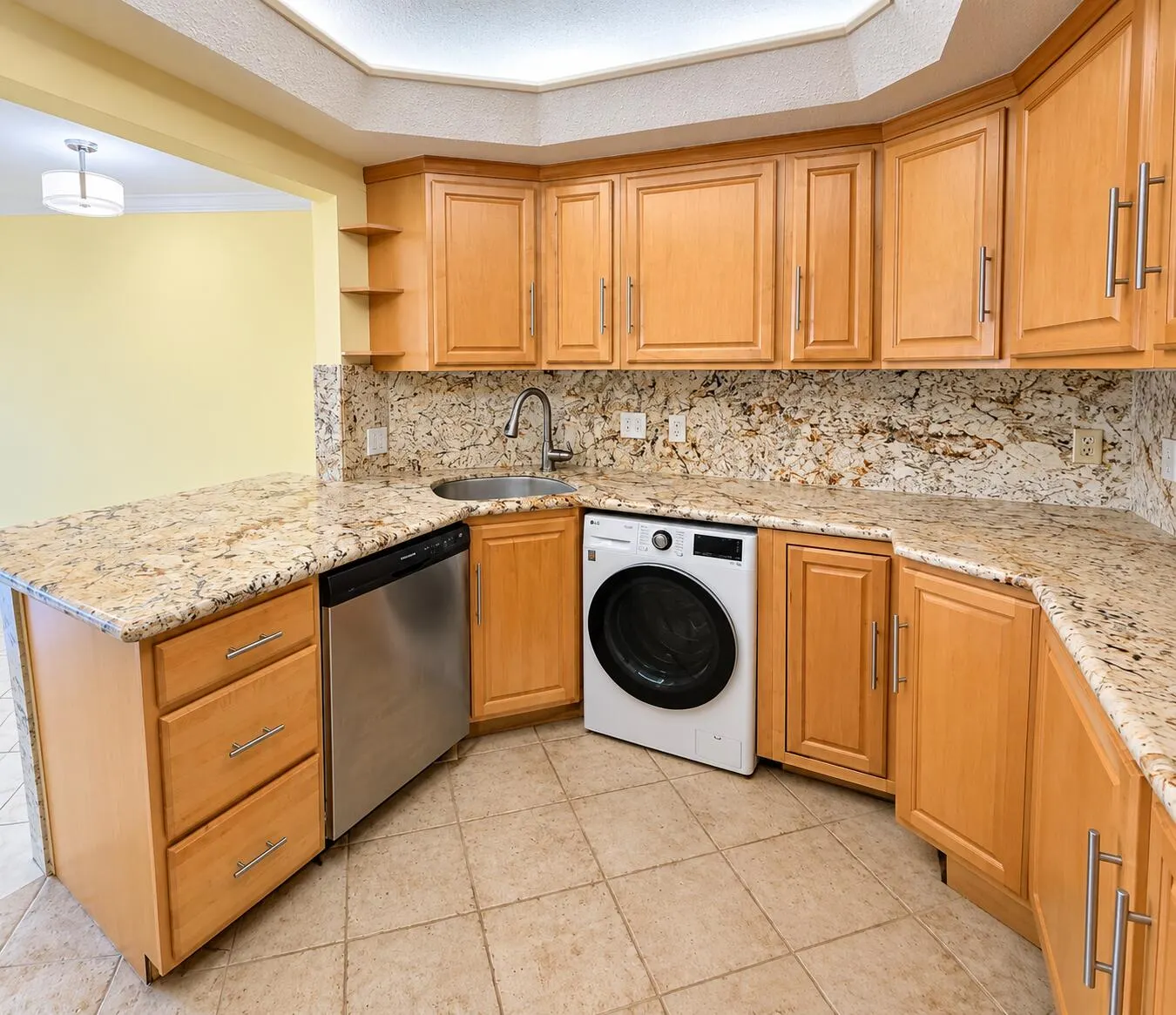 3700 GALT OCEAN Drive #712