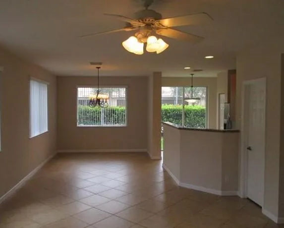 3041 Laurel Ridge Circle