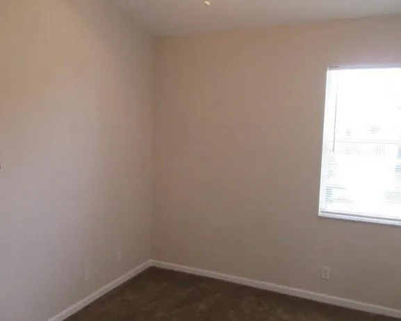 3041 Laurel Ridge Circle