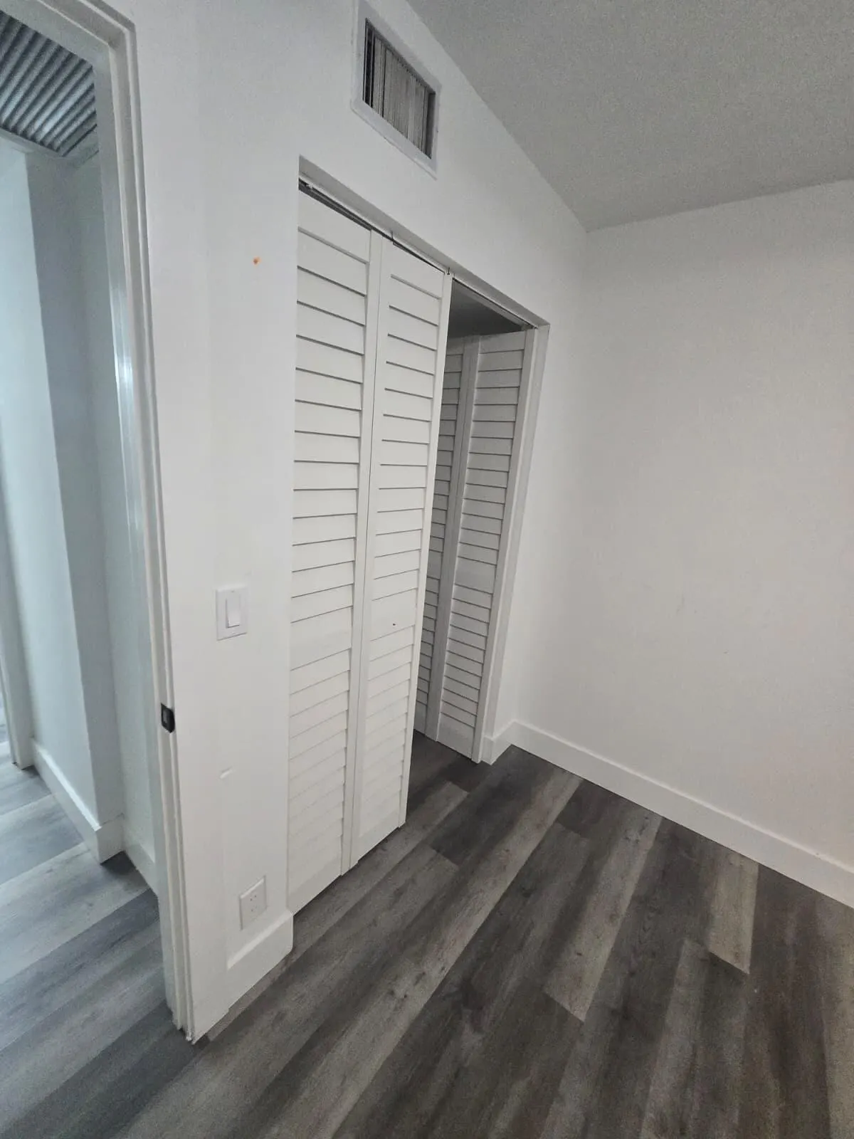 7197 GOLF COLONY Court #104