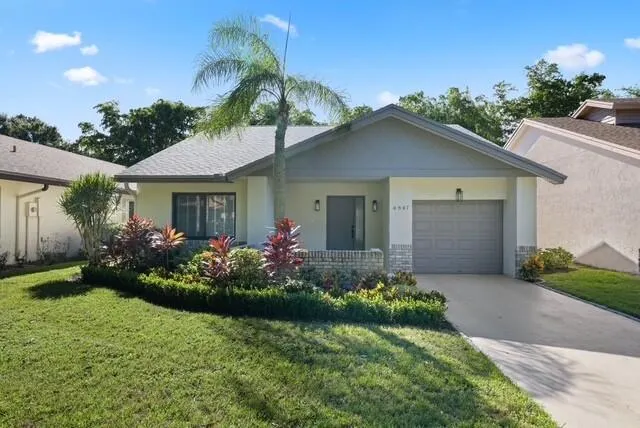 4847 BOXWOOD Circle