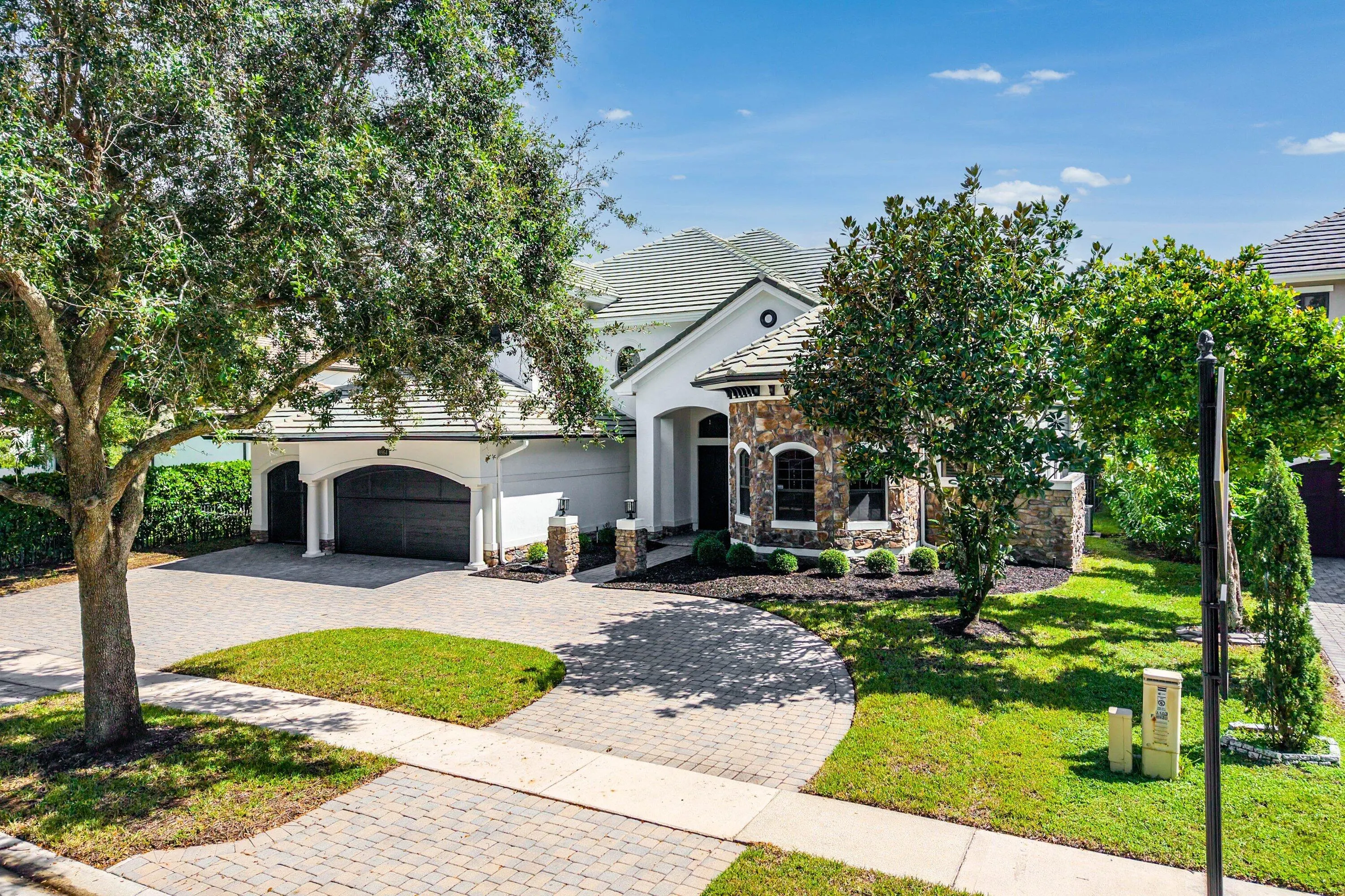 8964 Stone Pier Drive