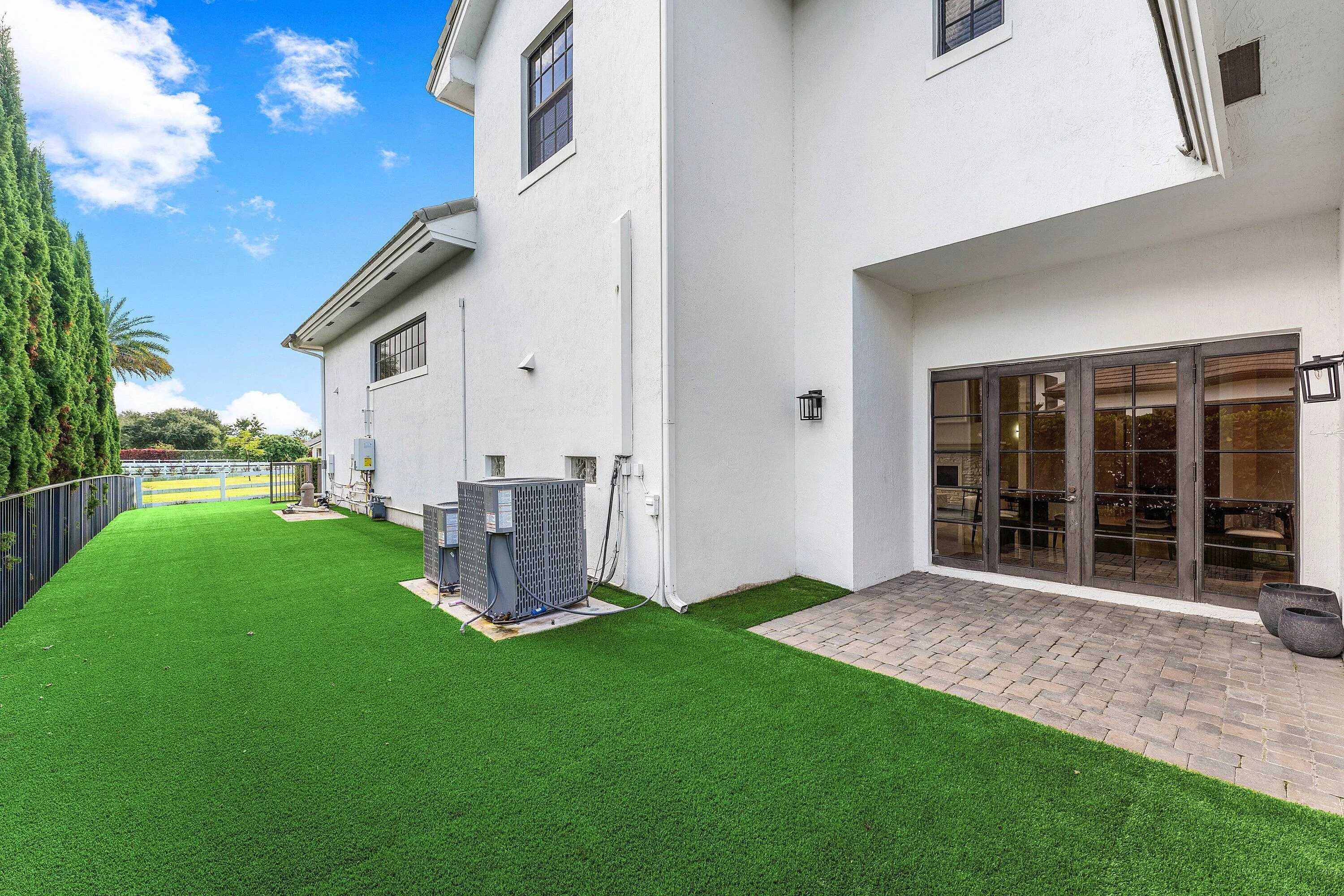 8964 Stone Pier Drive