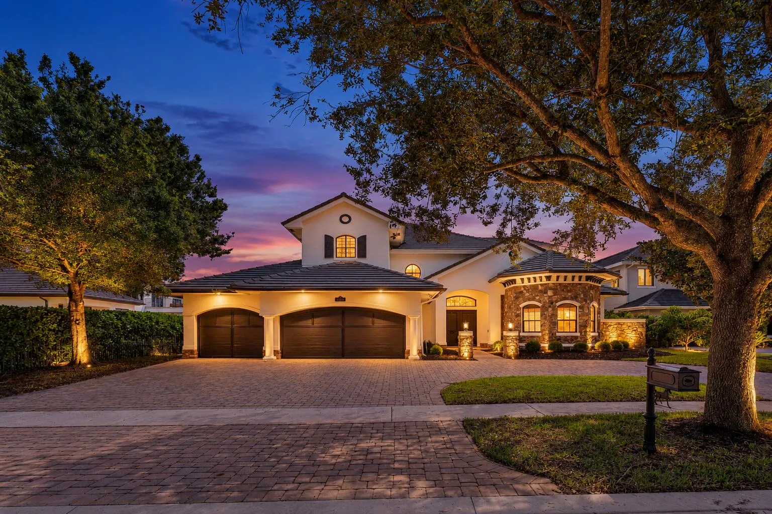 8964 Stone Pier Drive