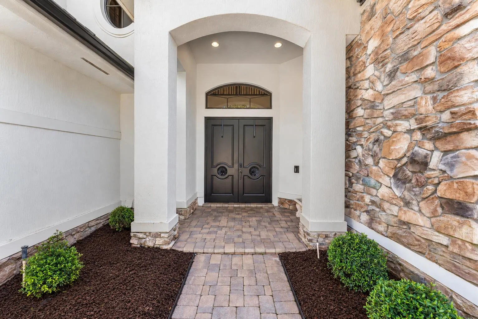 8964 Stone Pier Drive