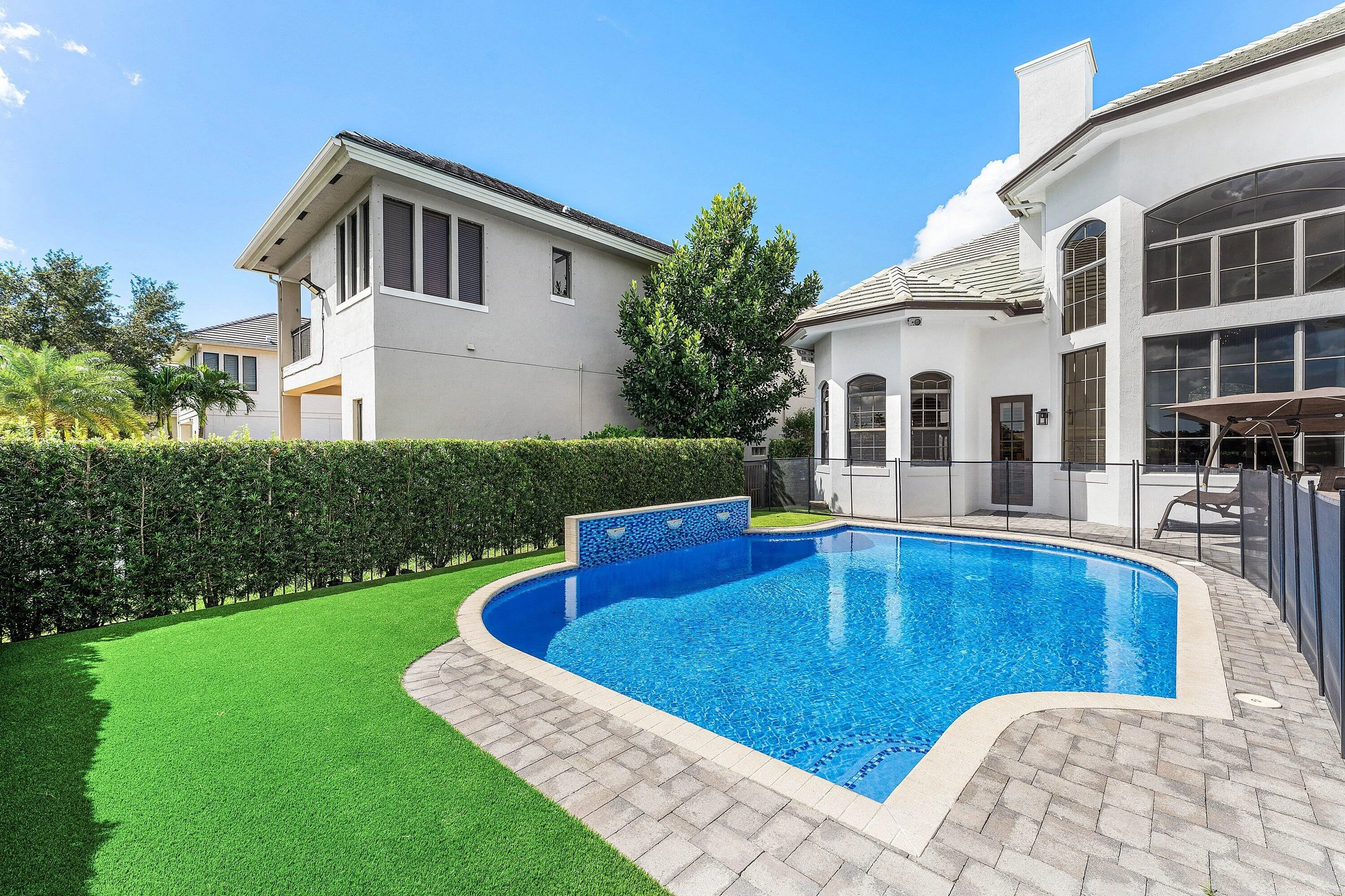 8964 Stone Pier Drive