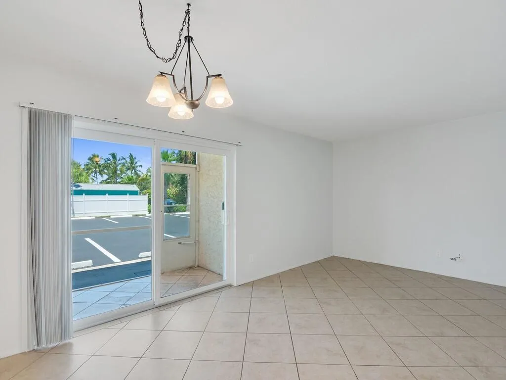 1845 ROBALO Drive #106D