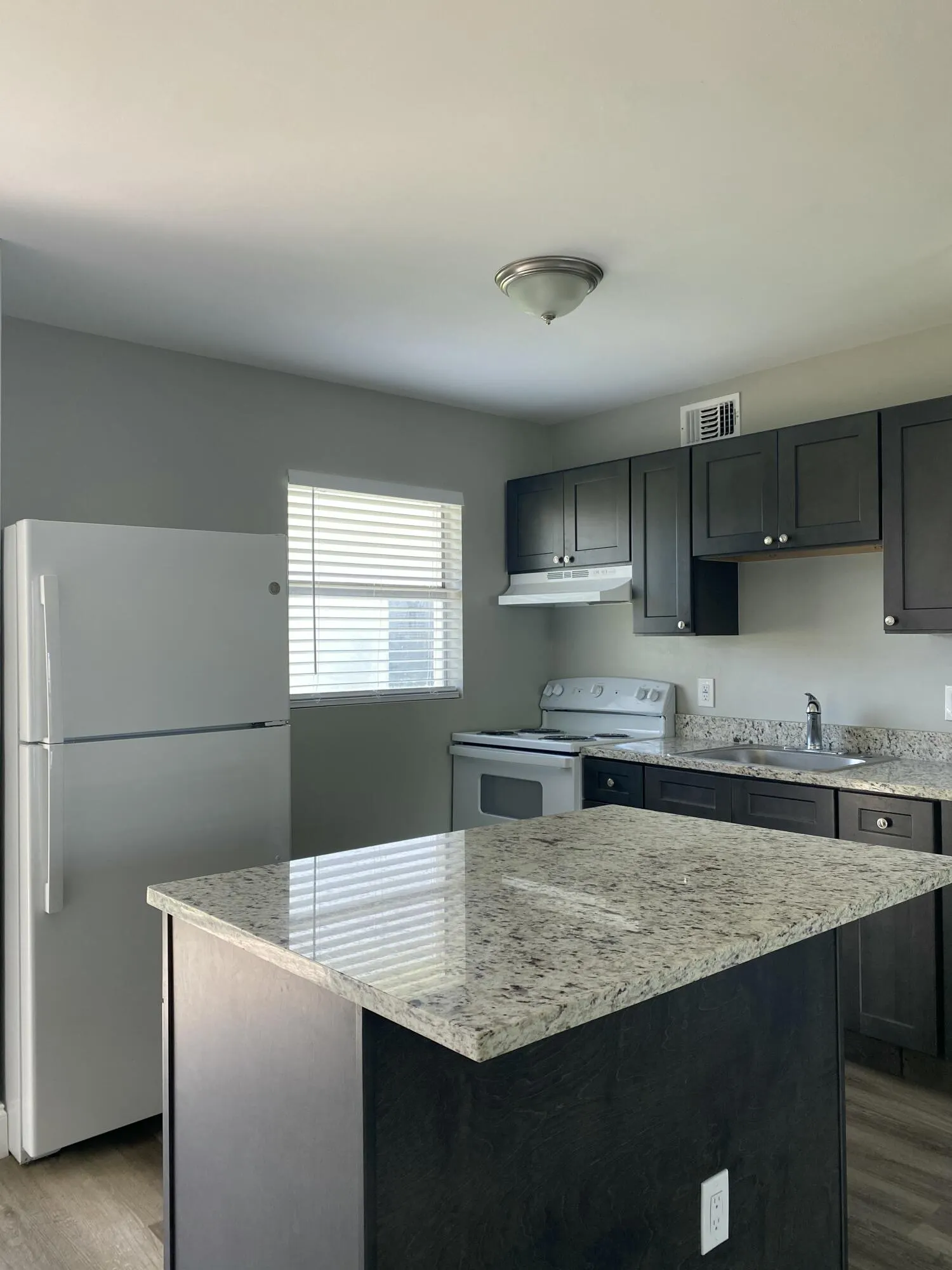 1420 NW 2ND Street #E103