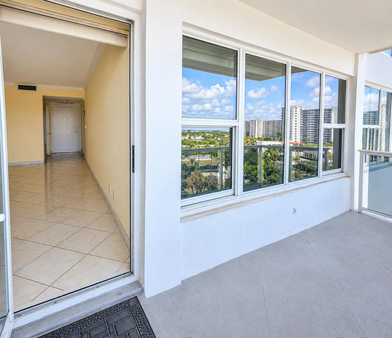 3700 GALT OCEAN Drive #712