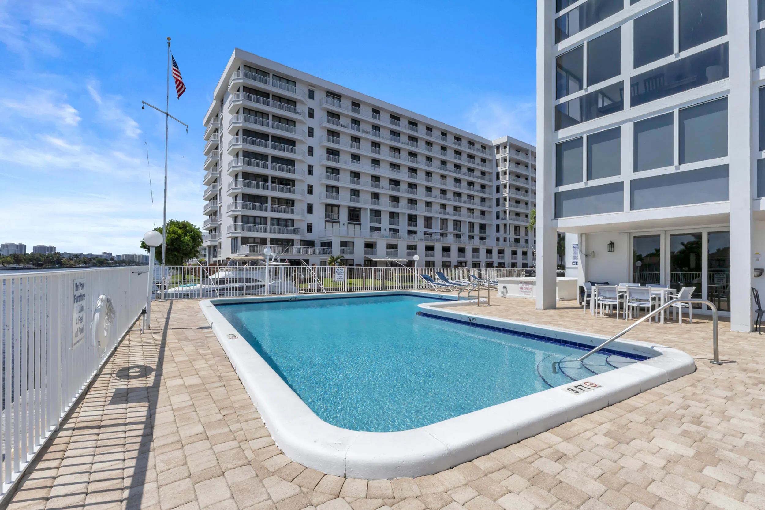 3100 NE 49TH Street #801