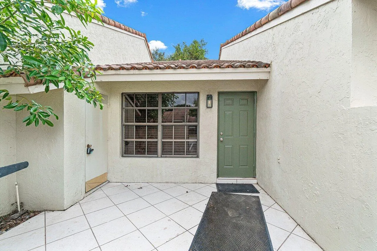 462 HARDWOOD Place #462