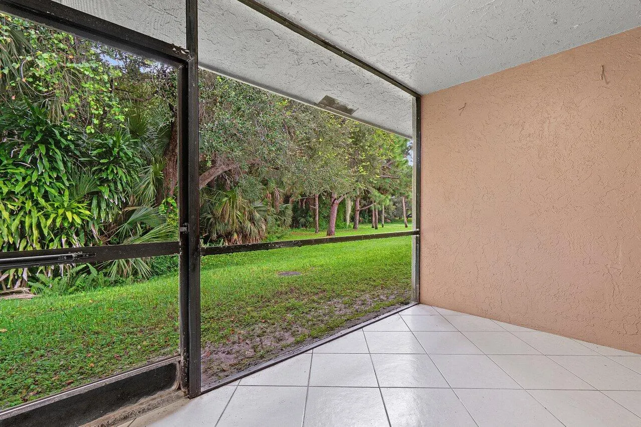 462 HARDWOOD Place #462
