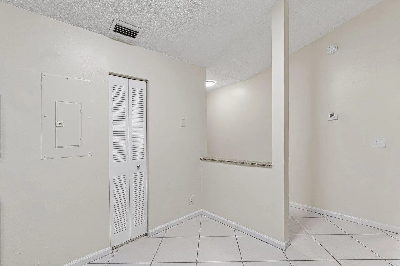462 HARDWOOD Place #462