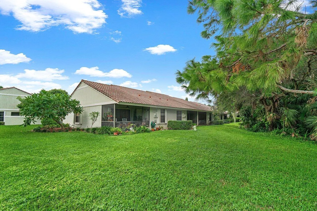 462 HARDWOOD Place #462