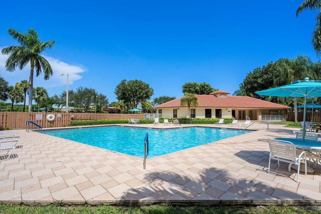 462 HARDWOOD Place #462