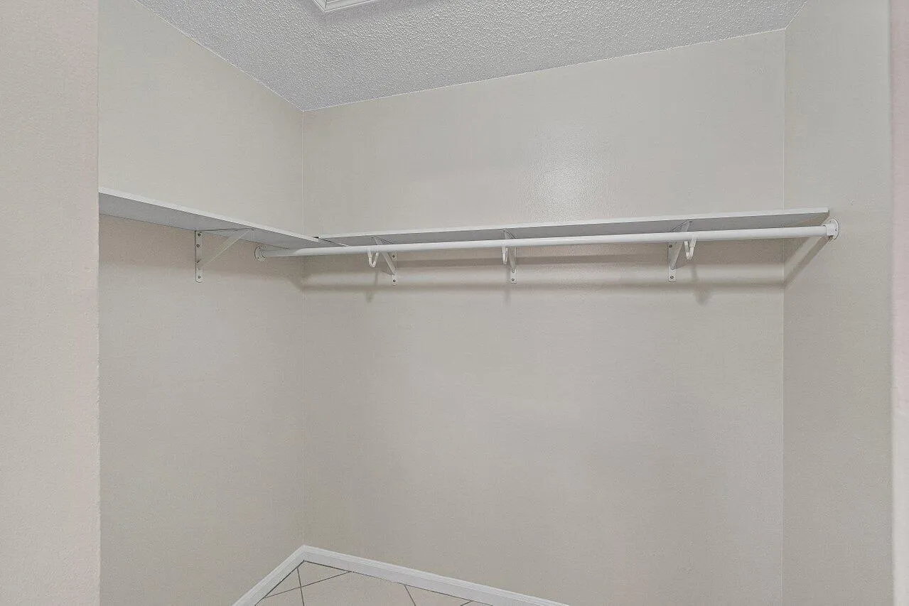 462 HARDWOOD Place #462