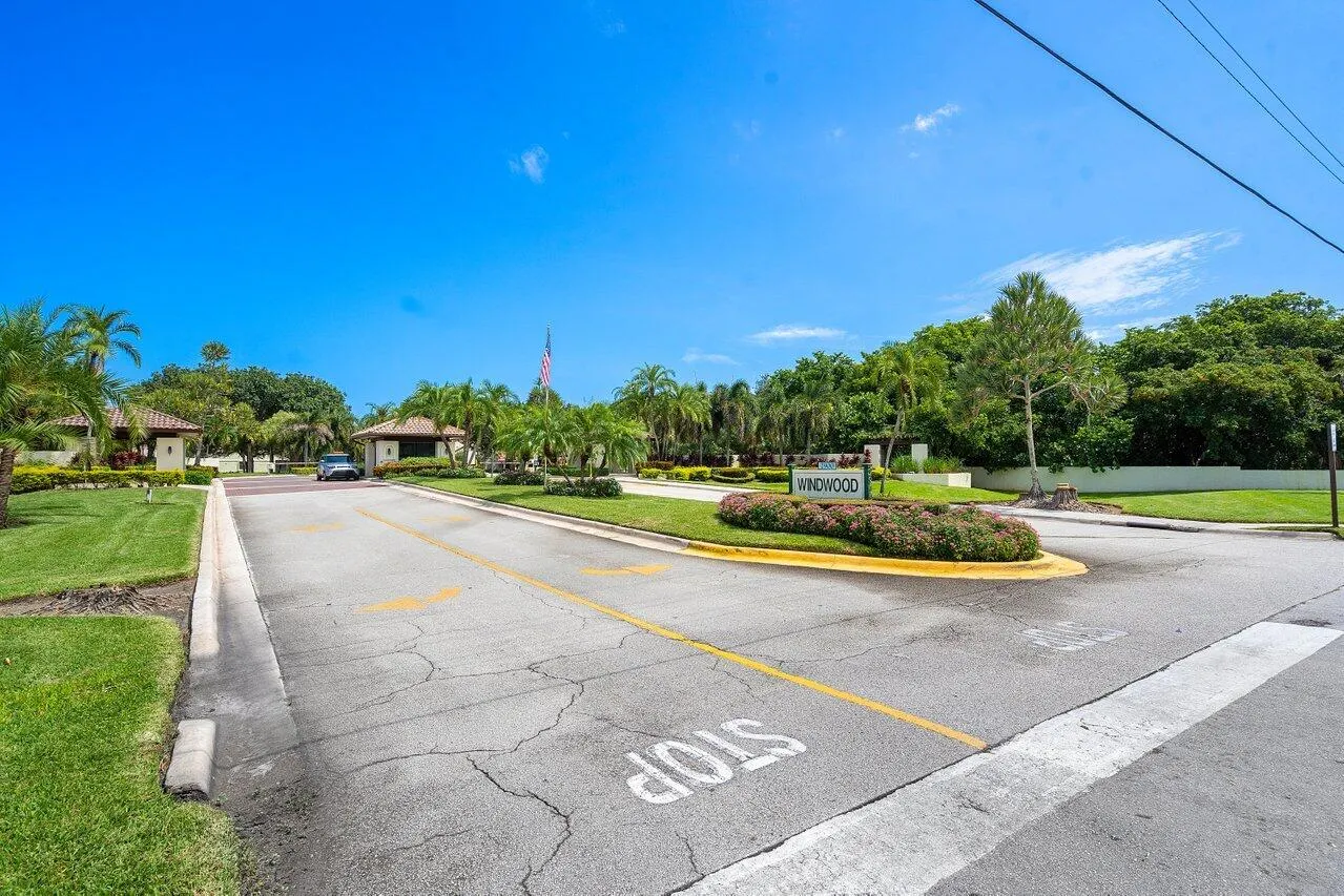 462 HARDWOOD Place #462