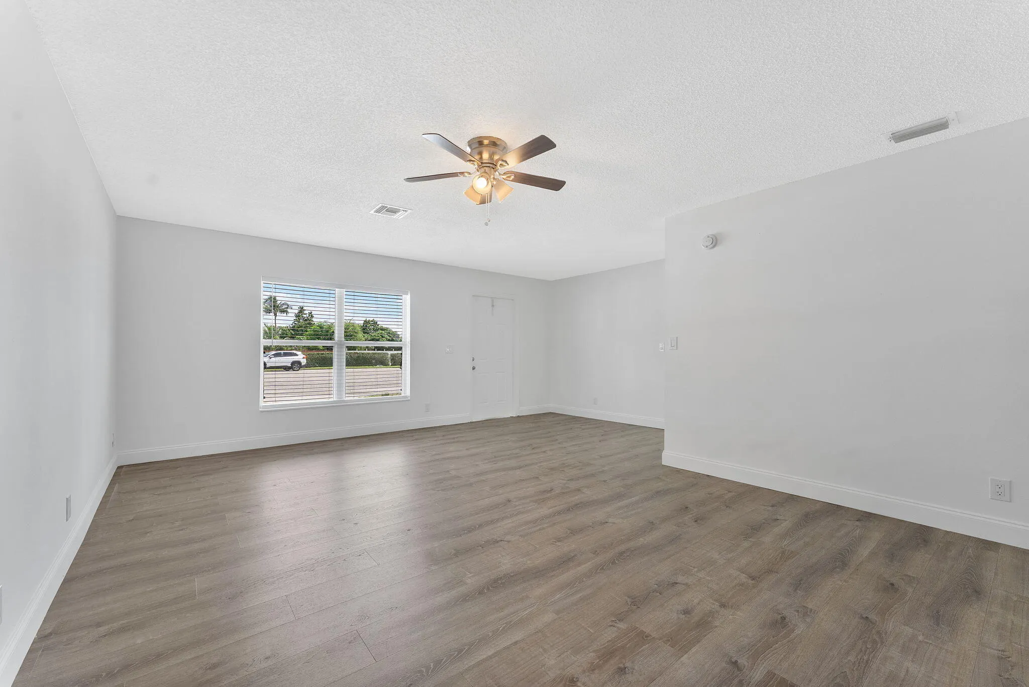 5855 TIMBER VALLEY Drive