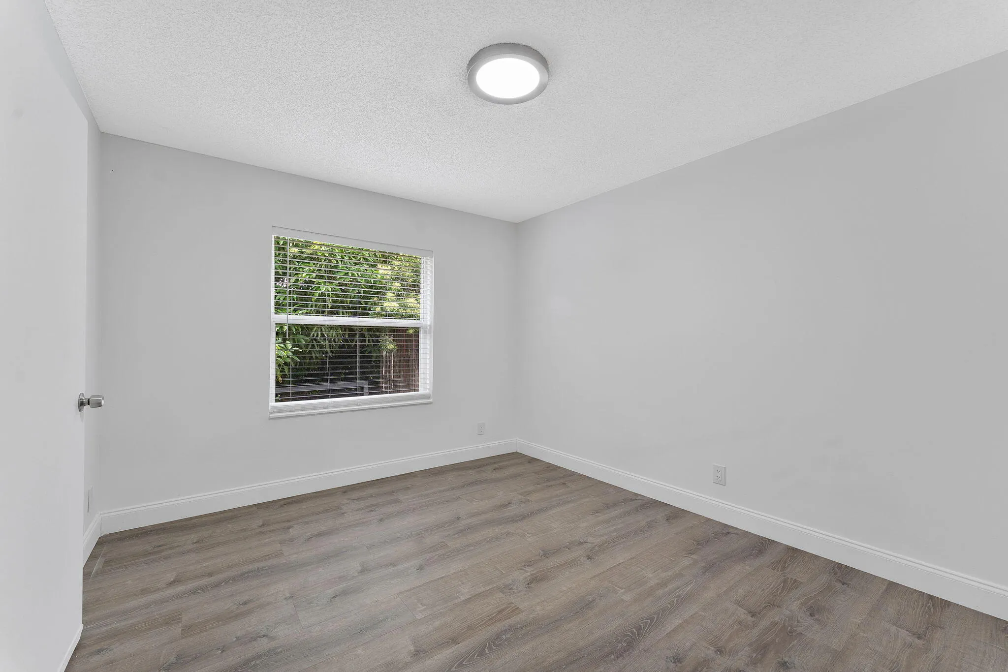 5855 TIMBER VALLEY Drive