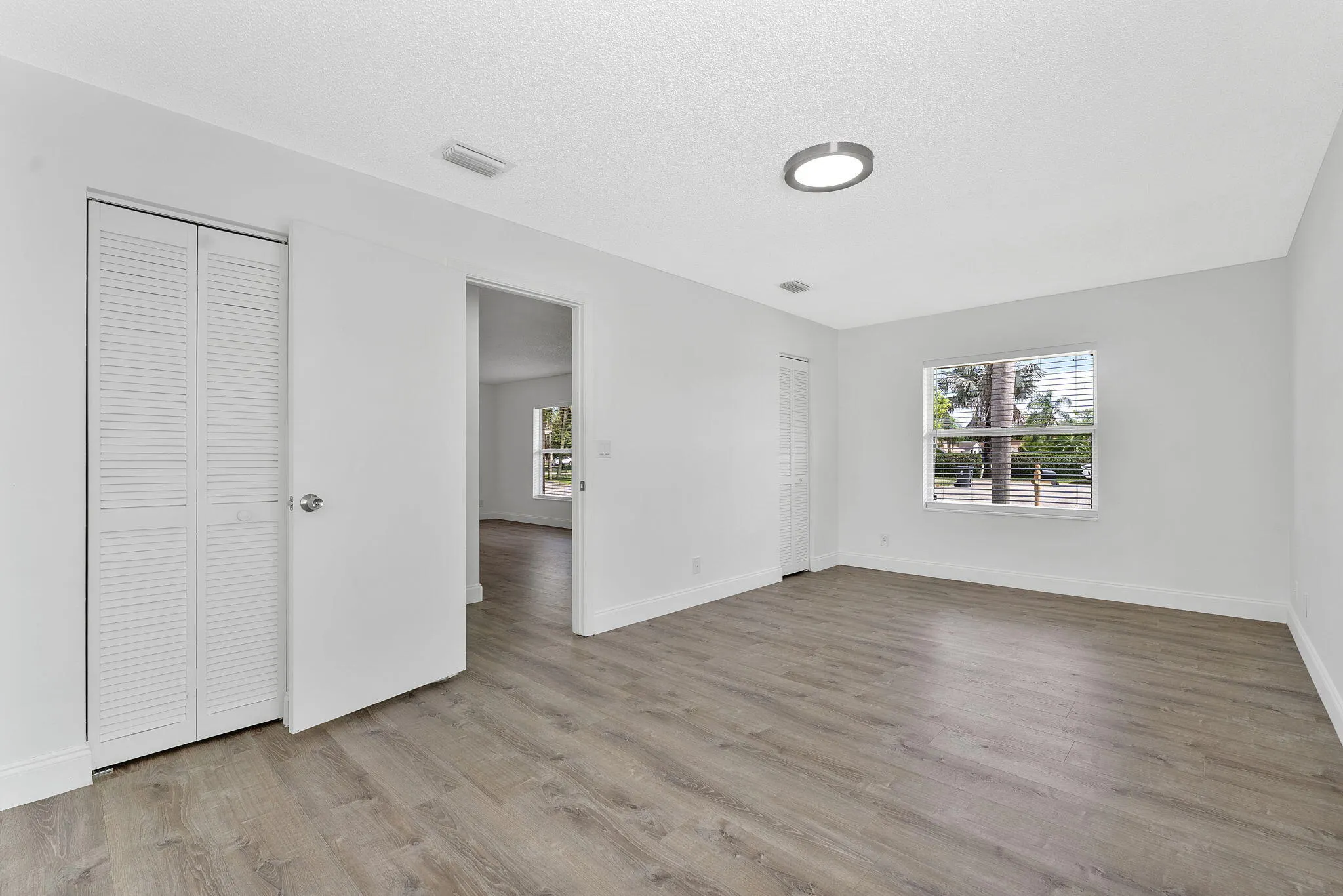 5855 TIMBER VALLEY Drive