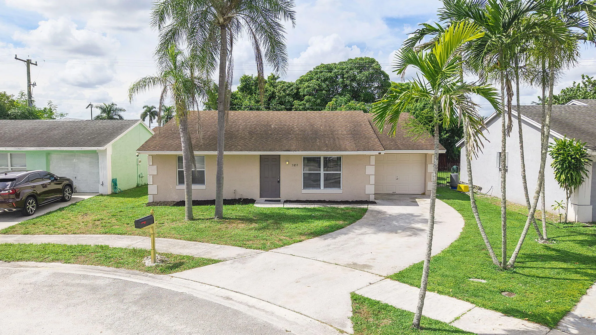 5855 TIMBER VALLEY Drive