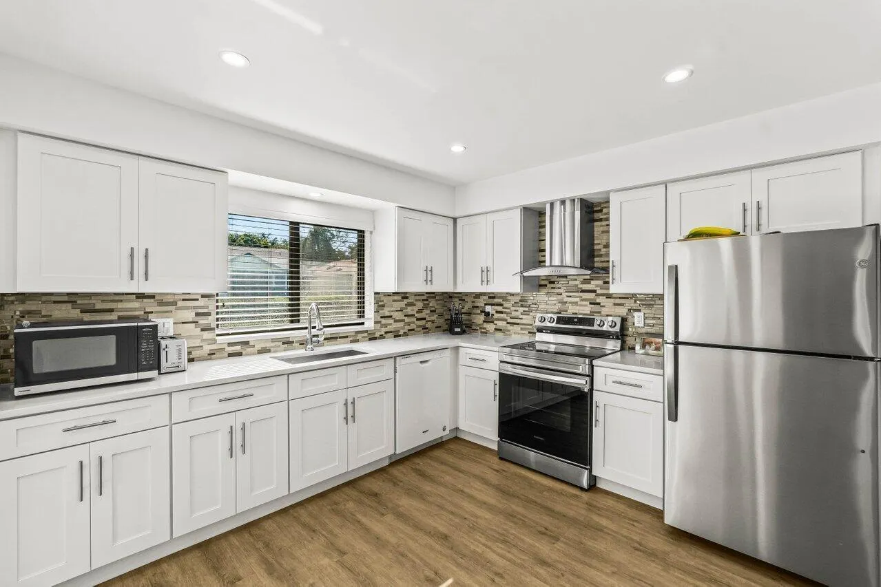 4862 Equestrian Road
