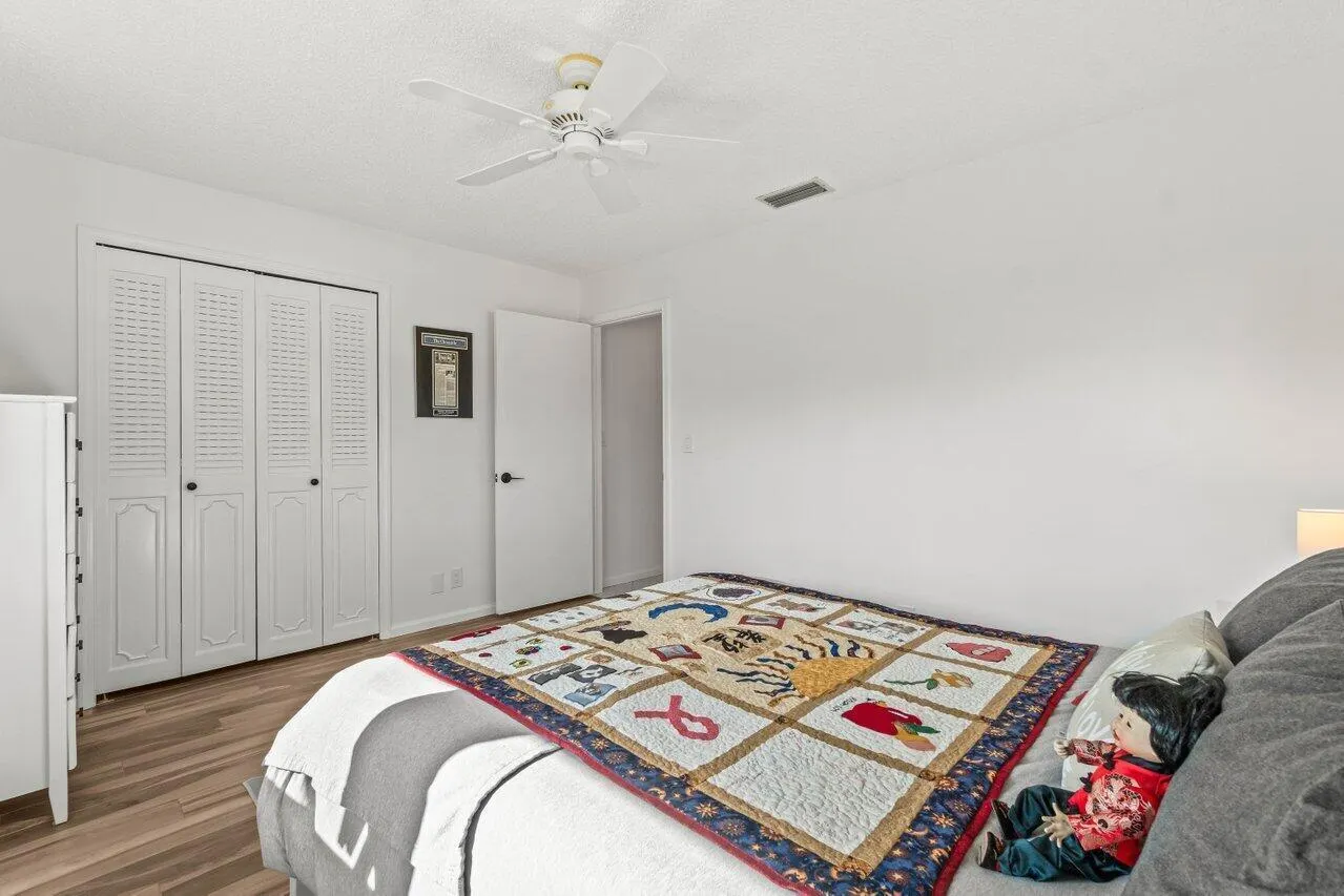 4862 Equestrian Road